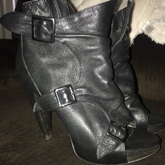 Steve Madden Peep Toe Black Booties (NO BOX) - Picture 2 of 8